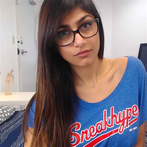 how old was mia khalifa when she started porn|Mia Khalifa Pornstar Biography (2024)